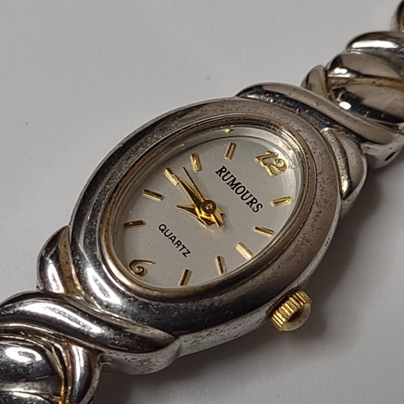 Silver Tone Metal Rumours Watch - Picture 2 of 13